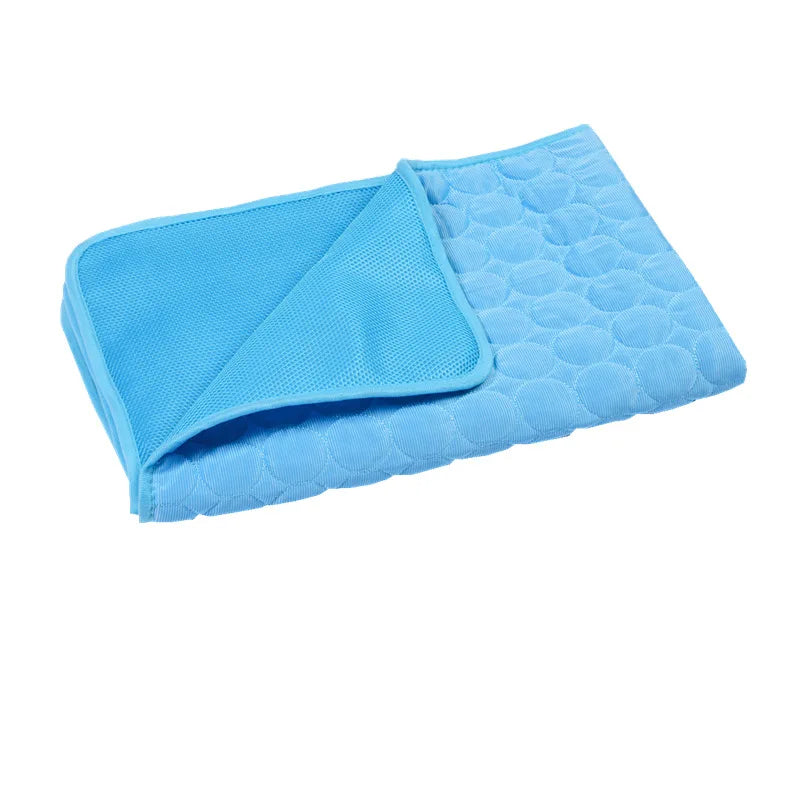 Dog Cooling Pad for Summer – Lightweight, Breathable & Portable